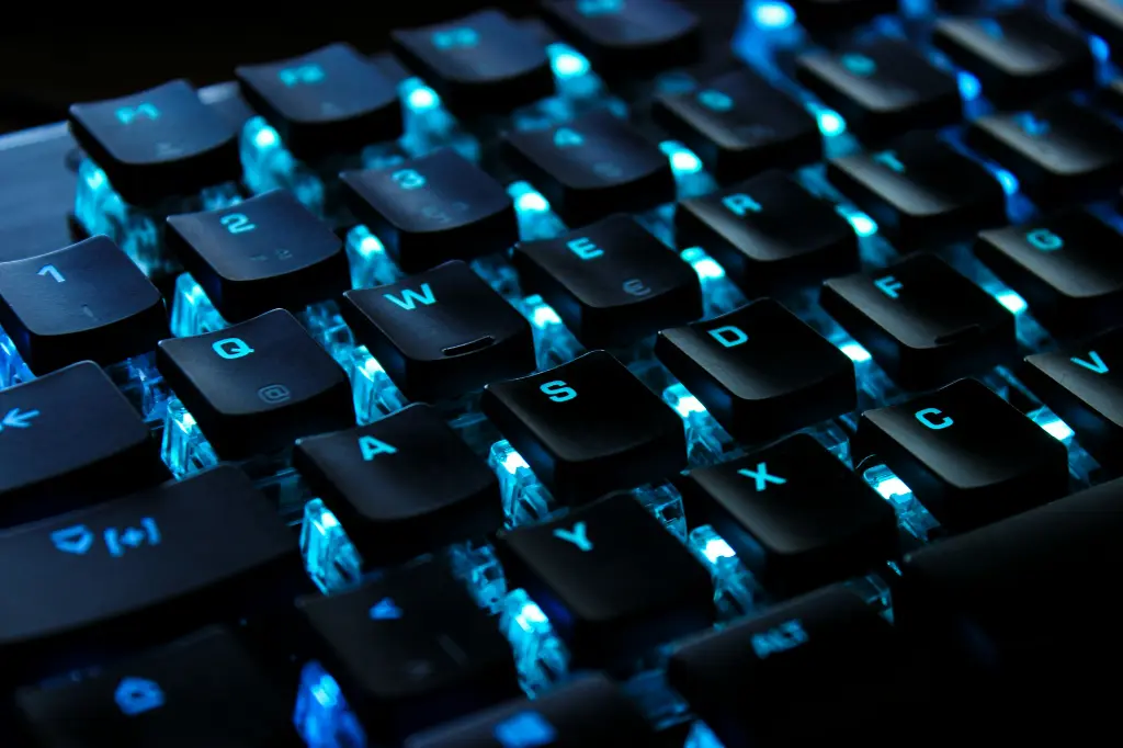 unsplash_dbgbyzFR8uI_computacion.jpg.jpg.webp